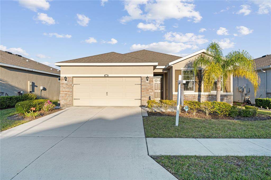 1092 Pipestone Place - Photo 1