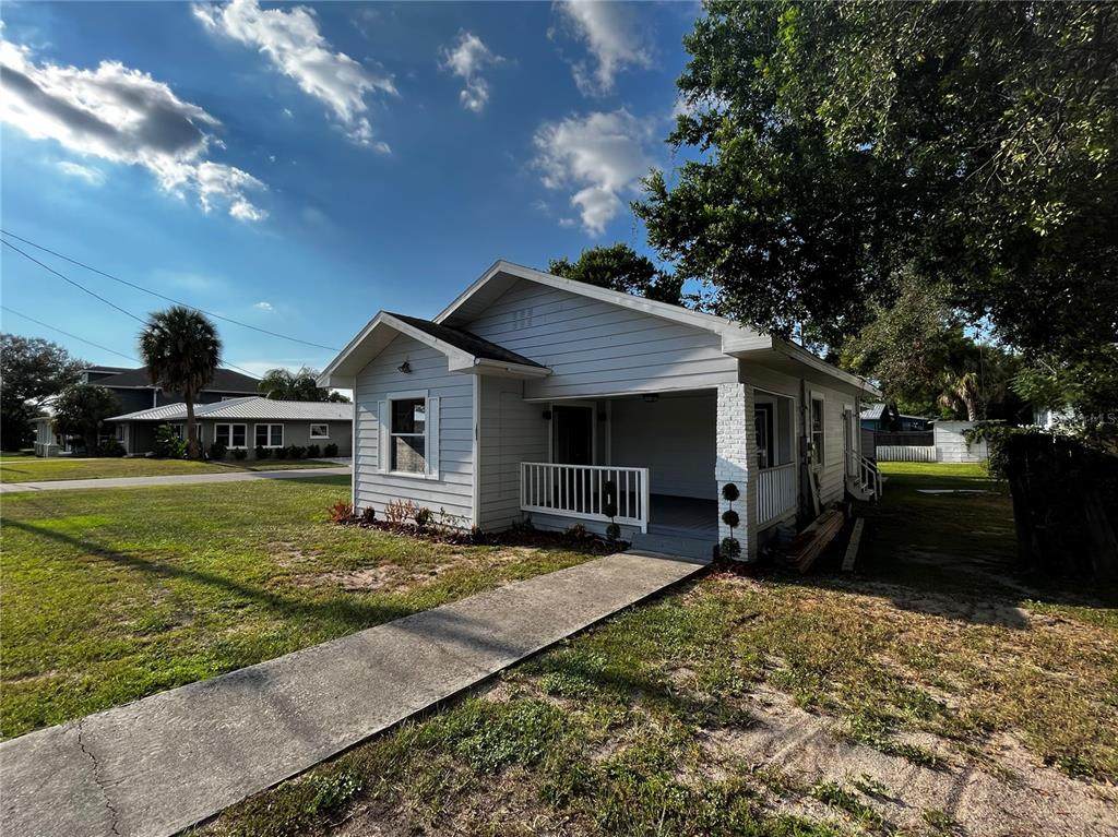 402 Emma Street - Photo 1