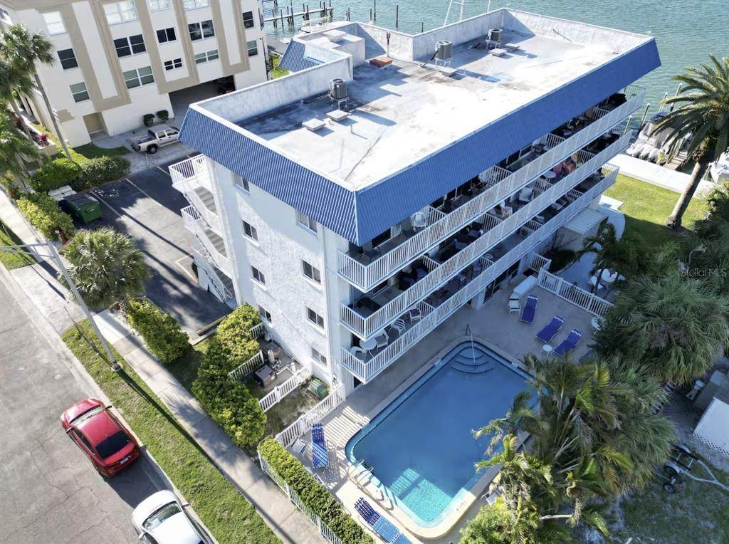 800 Bayway Boulevard - Photo 1