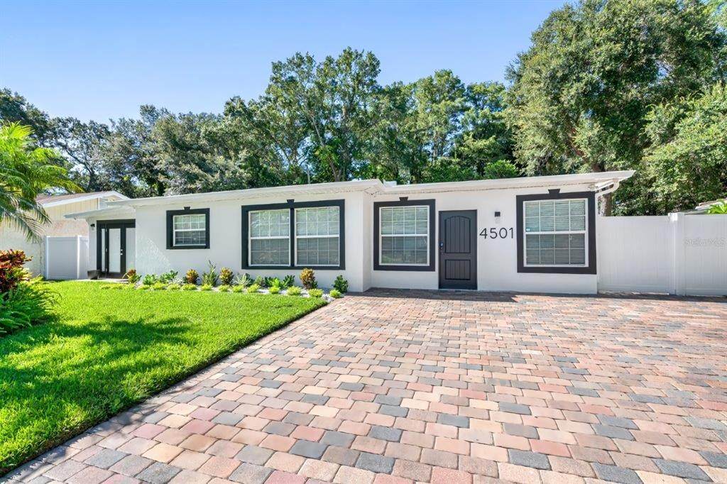 4501 Jamaica Street - Photo 1
