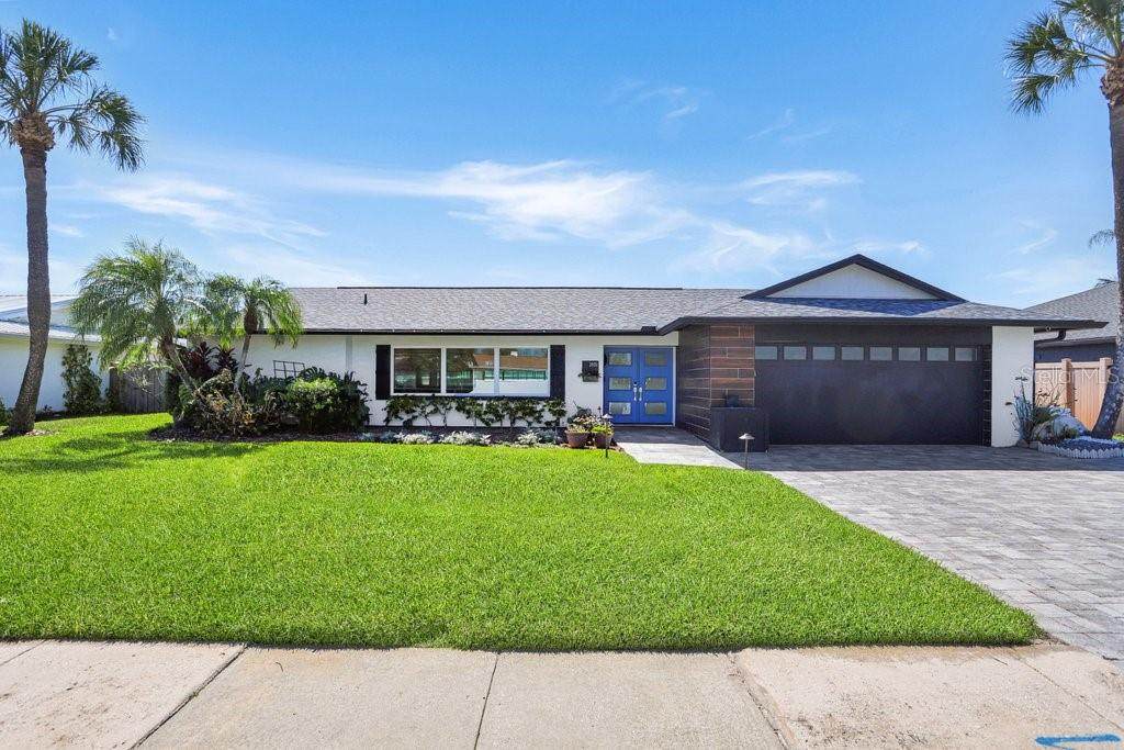 3926 Venetian Way - Photo 1