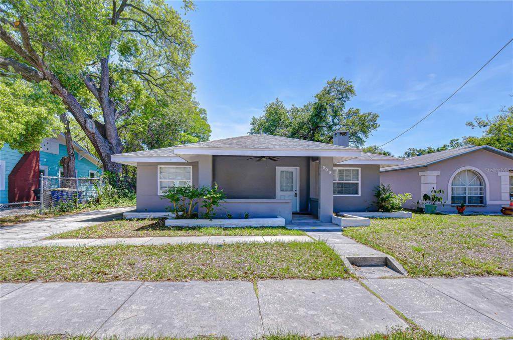 909 Hart Street - Photo 1