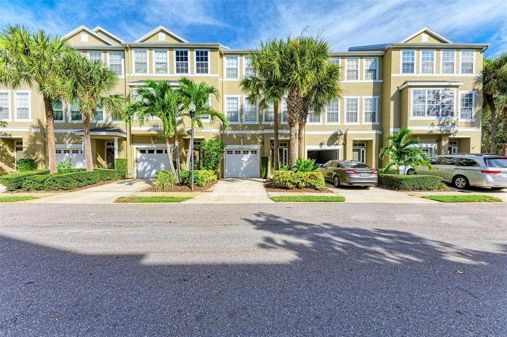 3047 Pointeview Drive - Photo 1