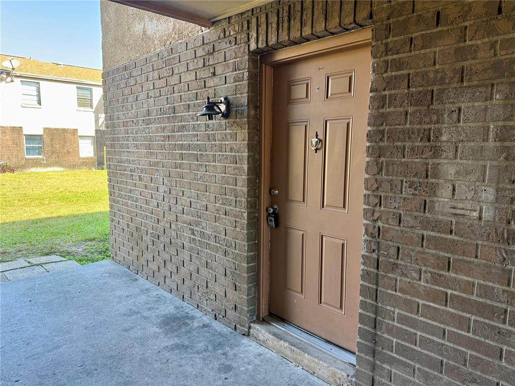 9013 Westchester Circle - Photo 1