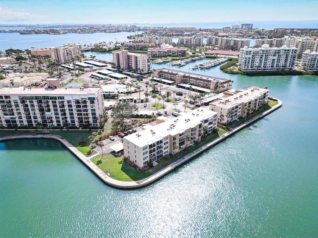 7920 Sun Island Drive - Photo 1