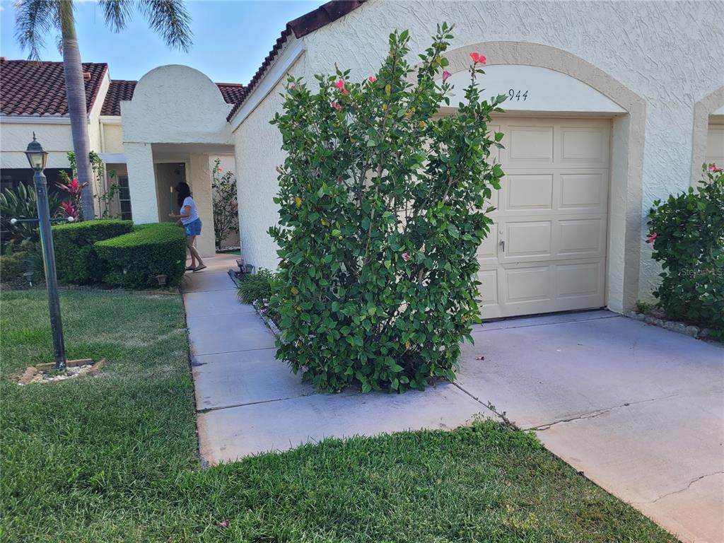 944 Madrid Drive - Photo 1