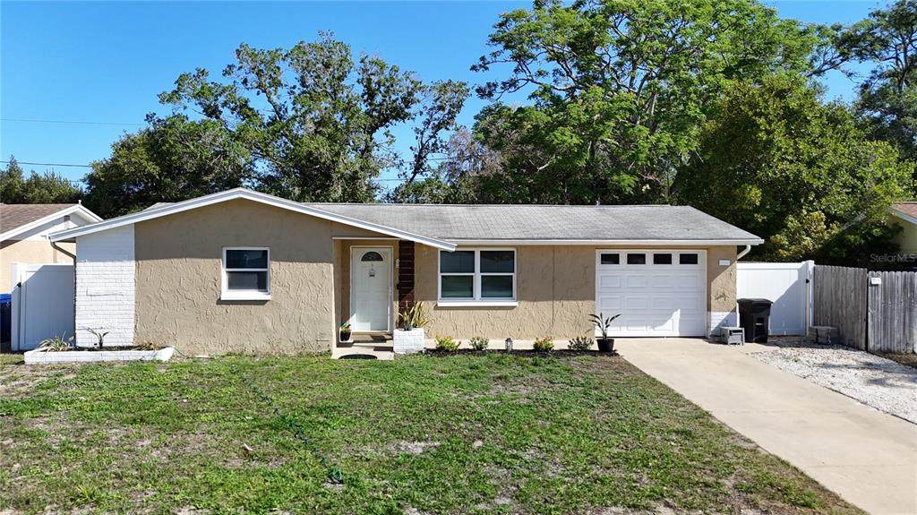 5913 Appletree Road - Photo 1