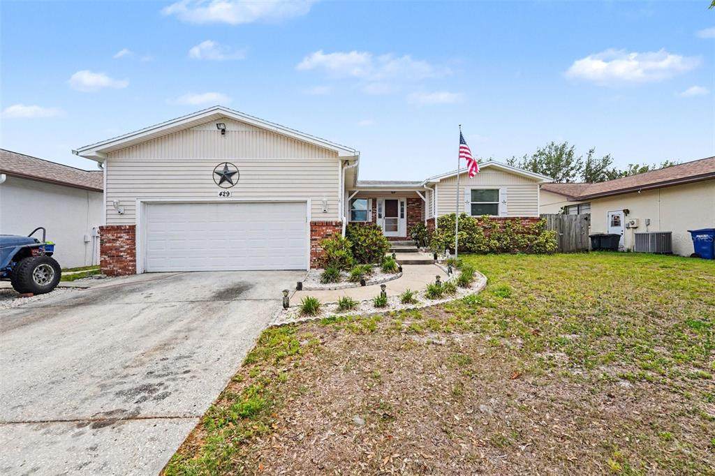 429 Manor Boulevard - Photo 1