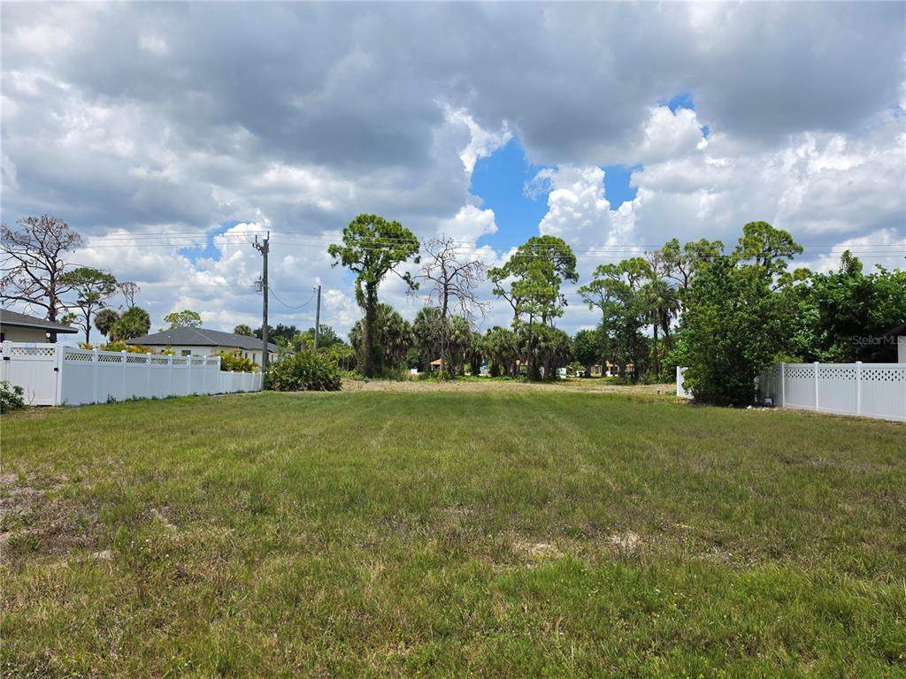 193 Annapolis Lane - Photo 1