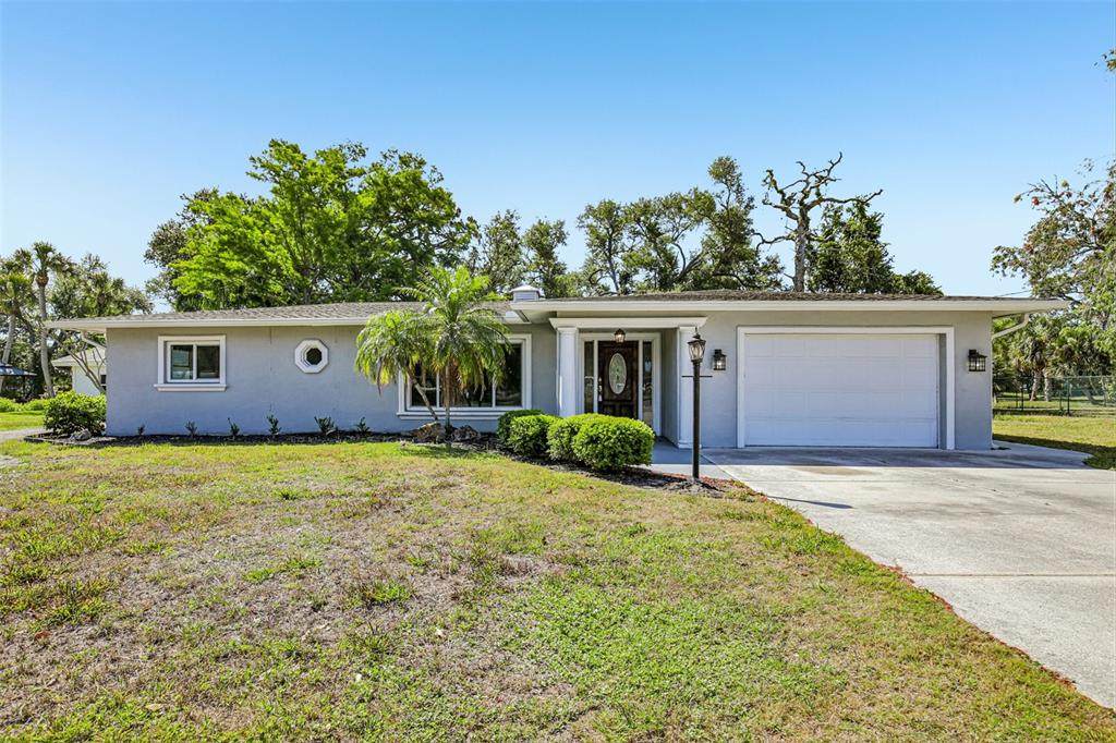 209 Palm Avenue - Photo 1