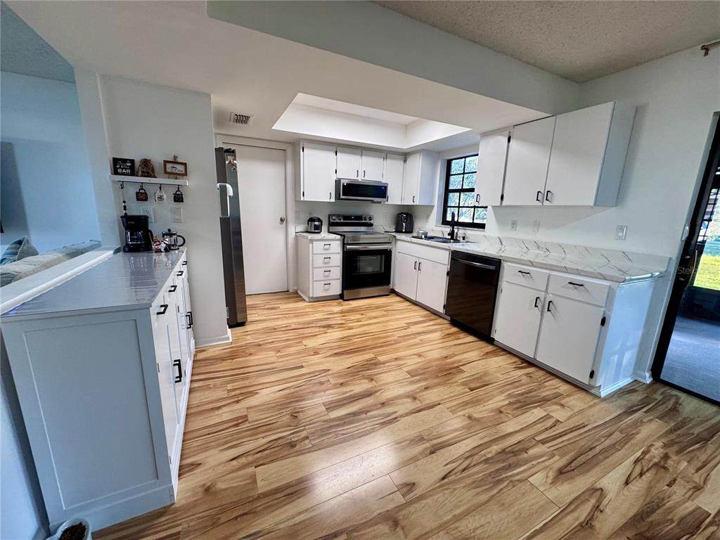 https://bt-photos.global.ssl.fastly.net/mfr/orig_boomver_1_TB8502991-2.jpg