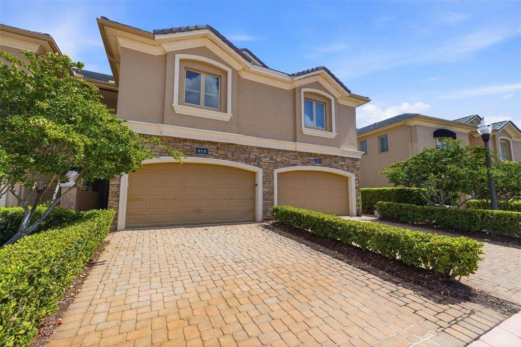 615 Saxony Boulevard - Photo 1