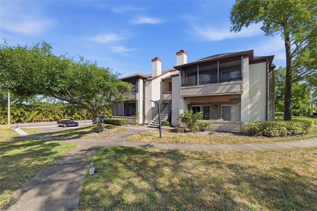 10265 Gandy Boulevard - Photo 1