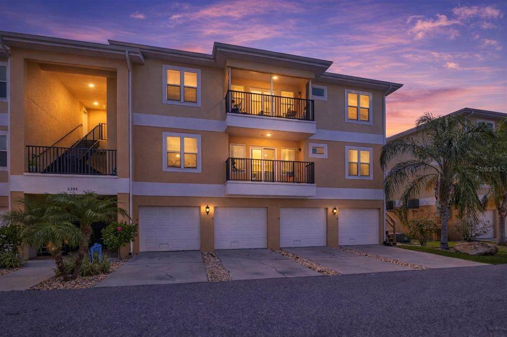 6395 Banyan Boulevard - Photo 1