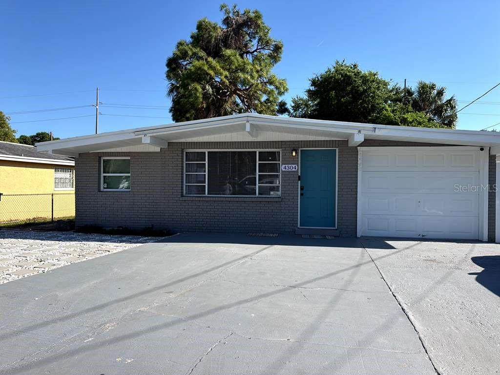 4304 Arch Street - Photo 1