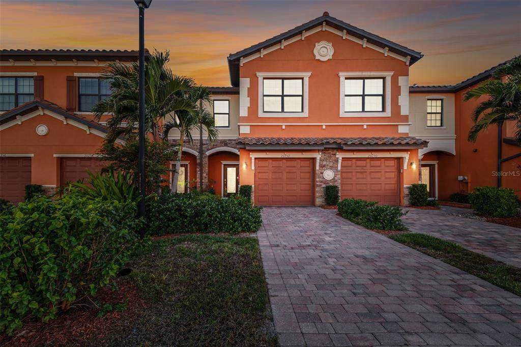 20252 Lagente Circle - Photo 1