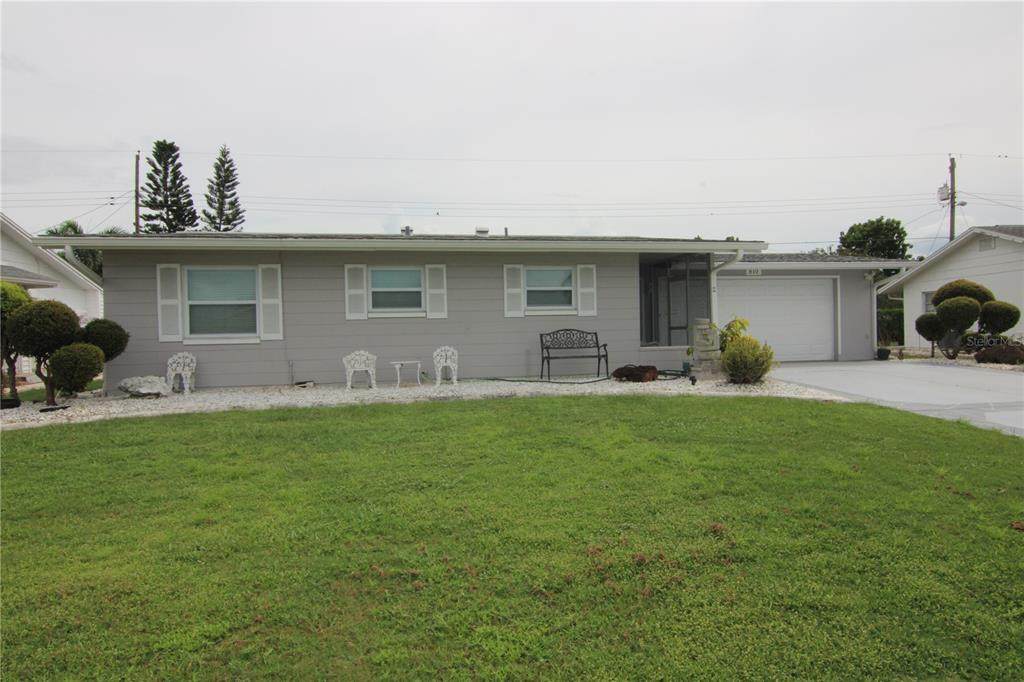 810 Oakmont Avenue - Photo 1