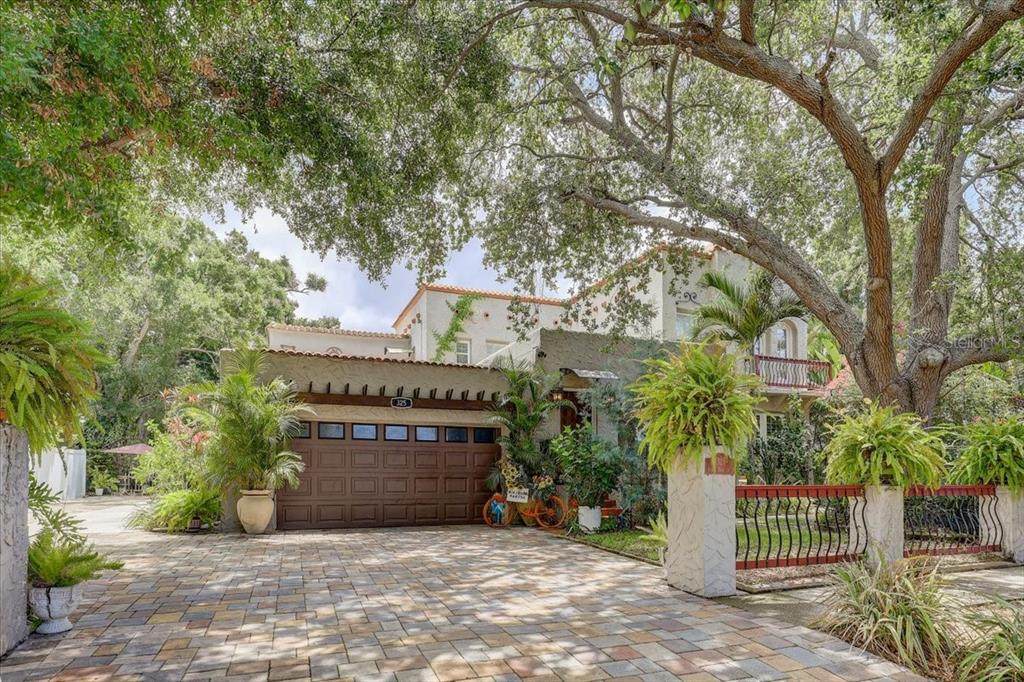 325 49TH Street - Photo 1