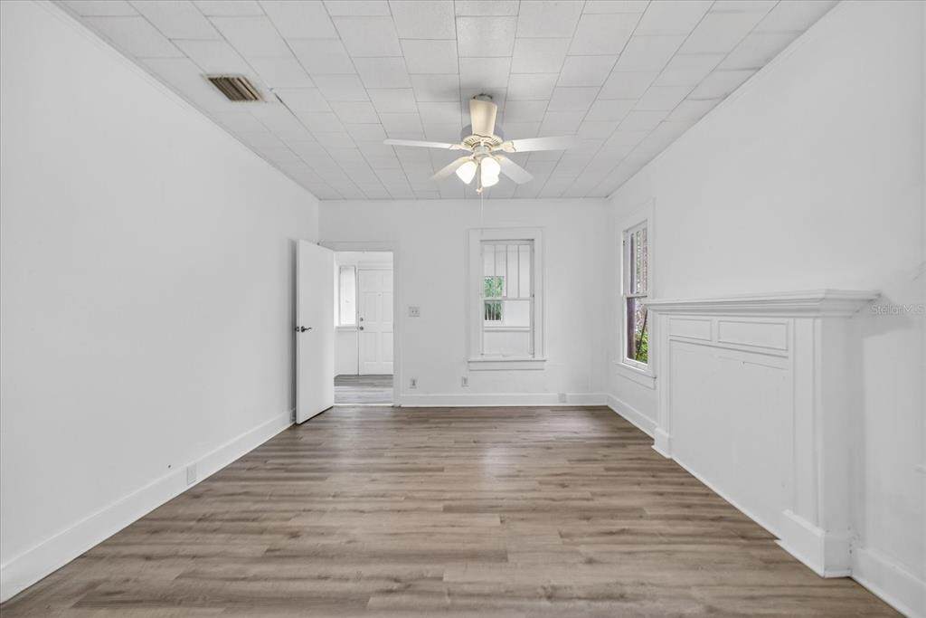 https://bt-photos.global.ssl.fastly.net/mfr/orig_boomver_1_TB8507696-2.jpg