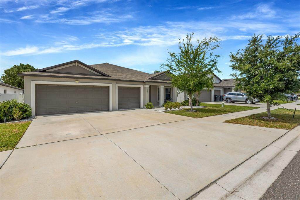 138 Rain Berry Avenue - Photo 1