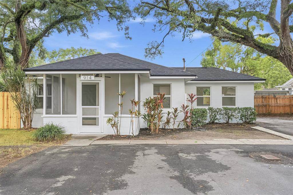 914 Crawford Street - Photo 1