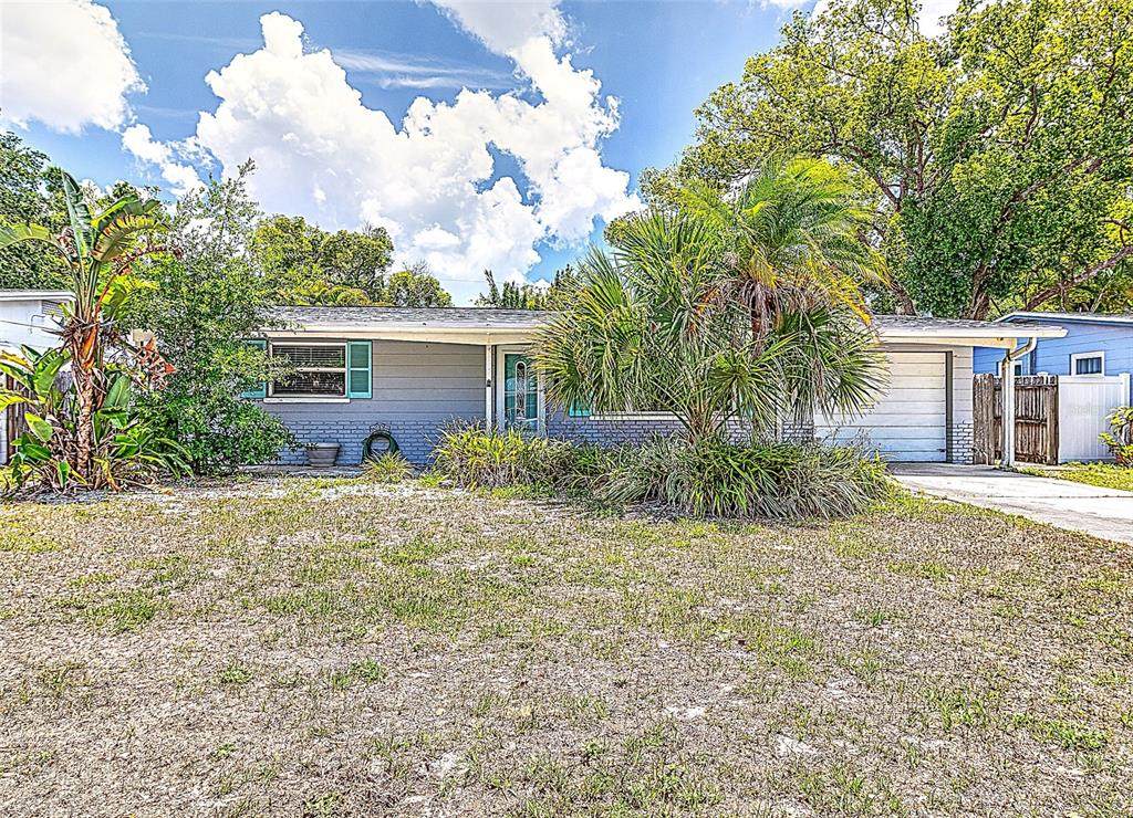 831 Lakeside Drive - Photo 1