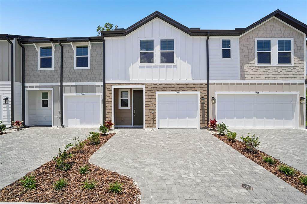 7522 Deer Valley Circle - Photo 1