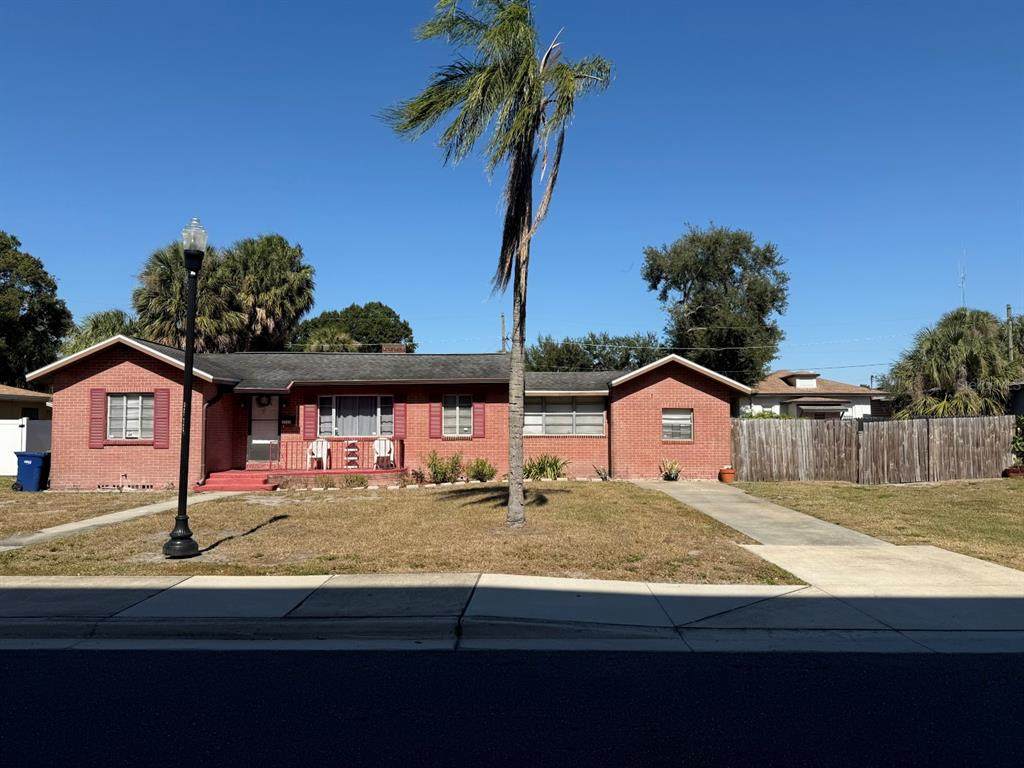 1715 Carmen Street - Photo 1