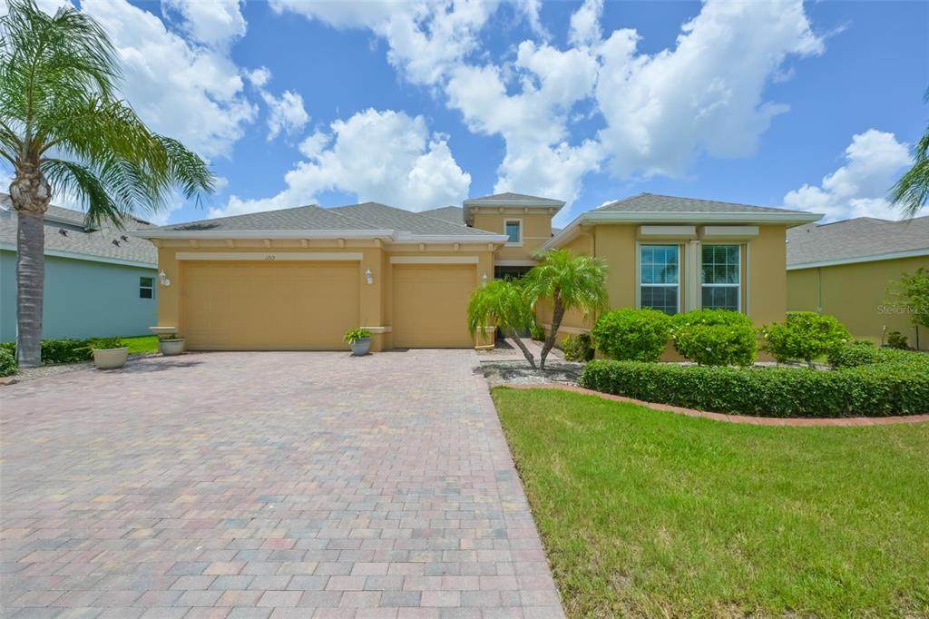 1719 Pacific Dunes Dr - Photo 1