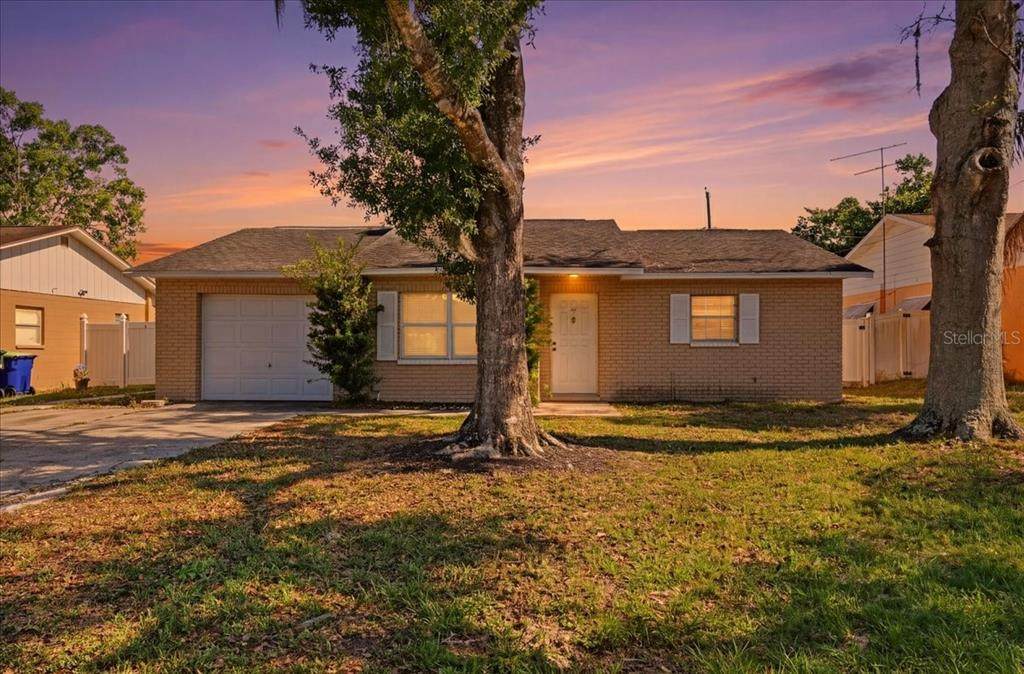 4624 Wisteria Drive - Photo 1