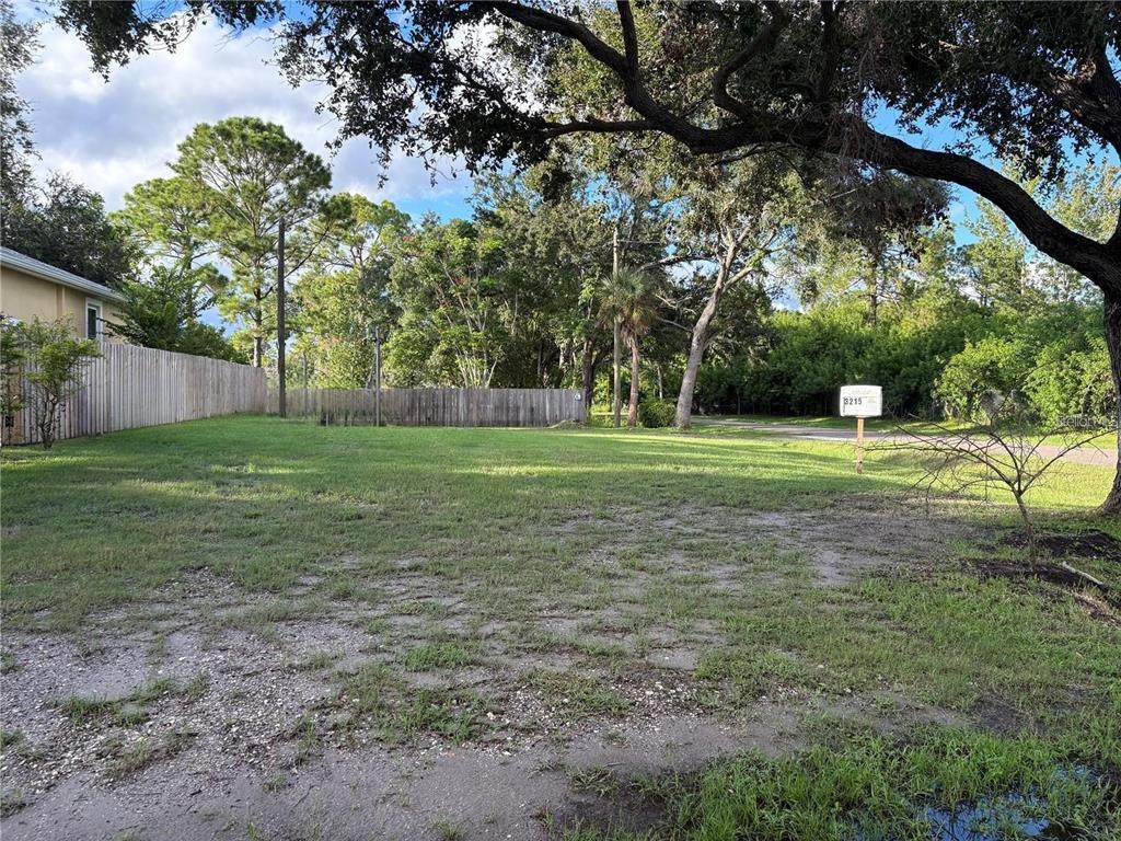 3215 Laurel Avenue - Photo 1