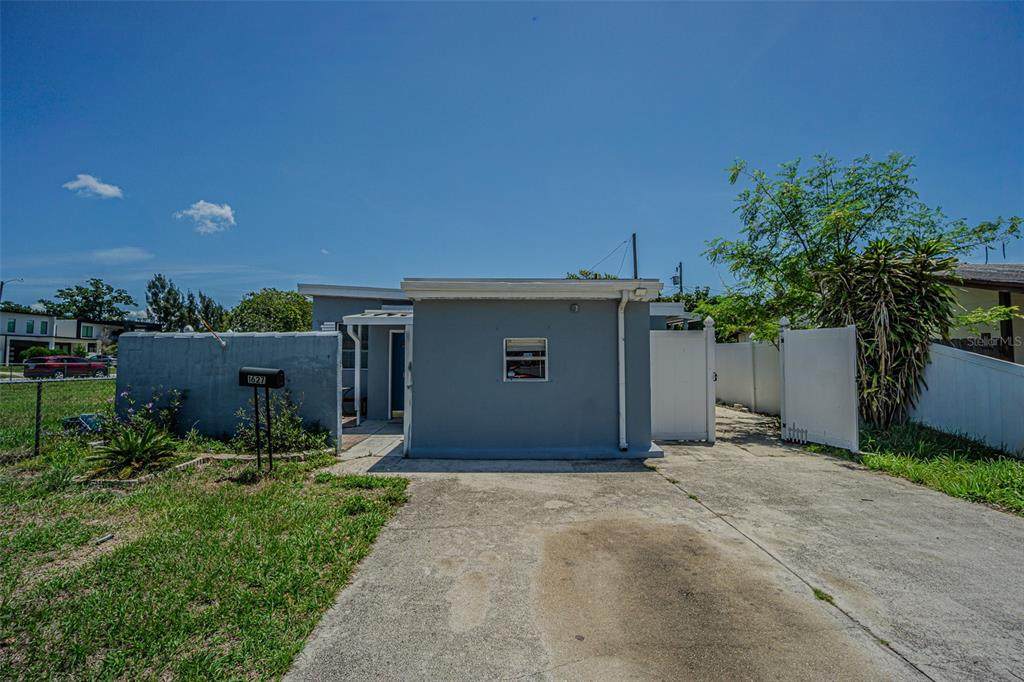 1627 28TH Street - Photo 1