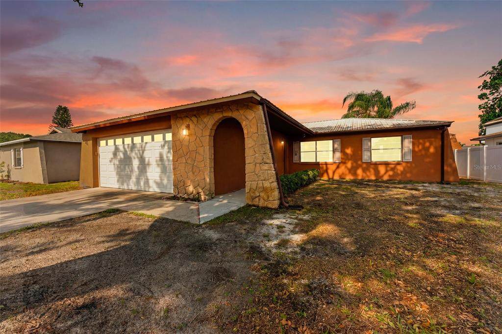 611 Tangerine Drive - Photo 1