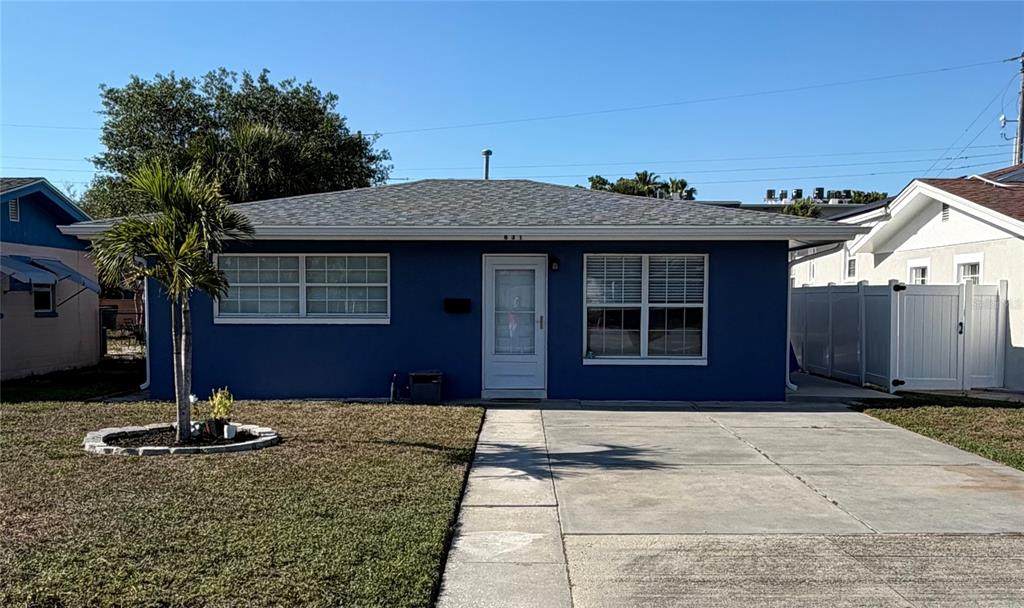 631 75TH Avenue - Photo 1