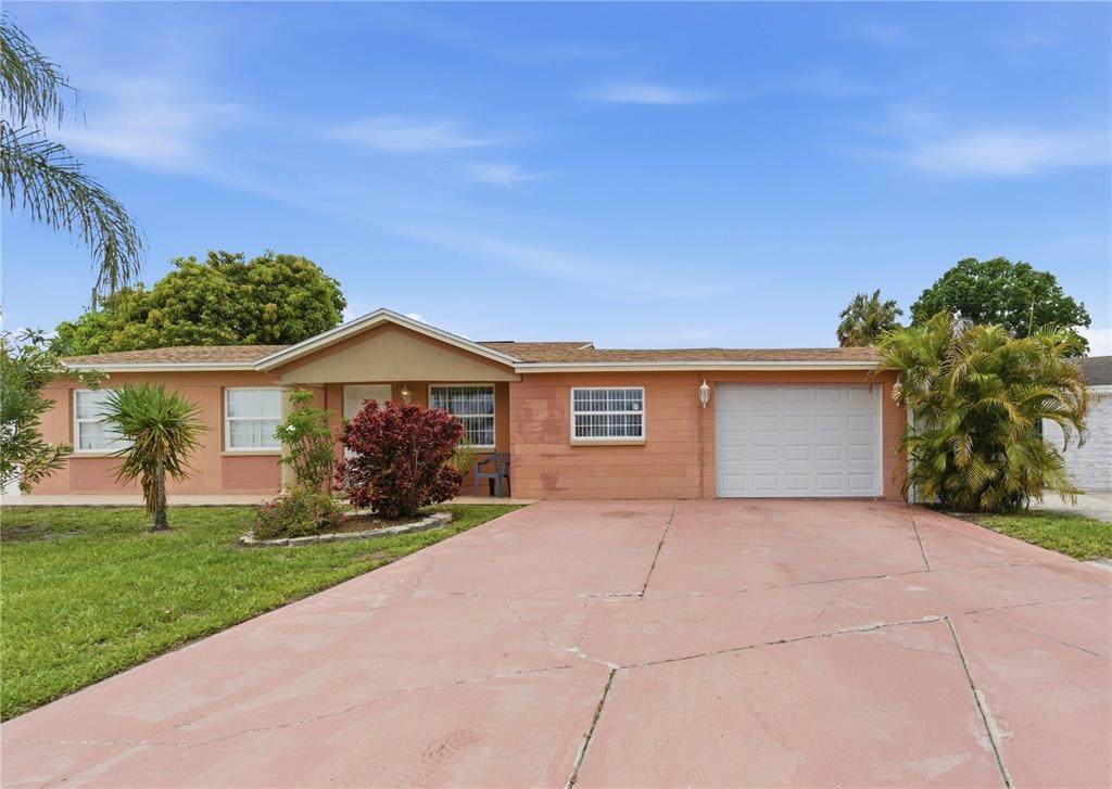 4914 Holiday Drive - Photo 1