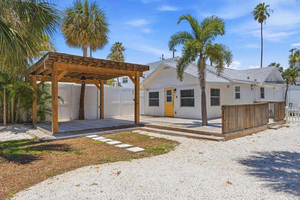 107 14TH Avenue - Photo 1