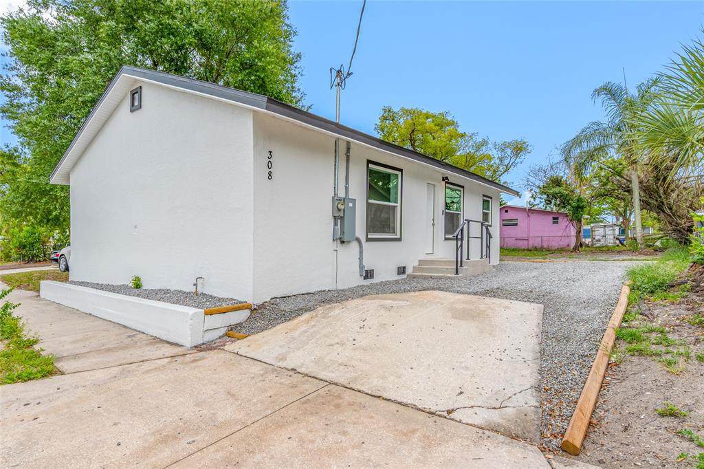 308 10TH Street - Photo 1