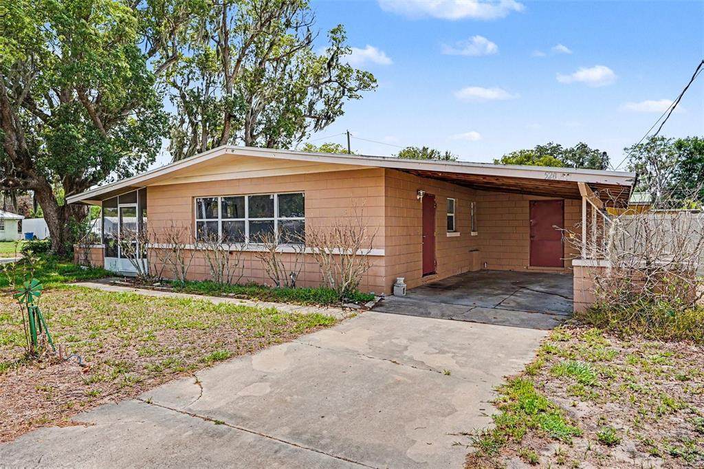 520 Orange Avenue - Photo 1