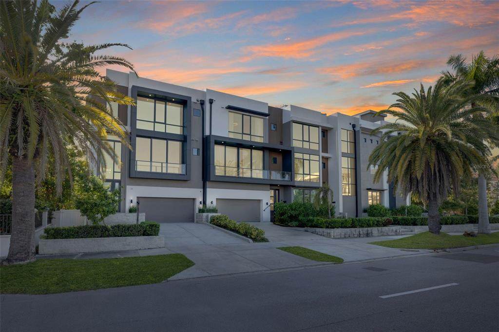 98 Davis Boulevard - Photo 1