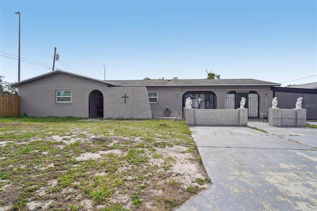 3495 Oak Street - Photo 1