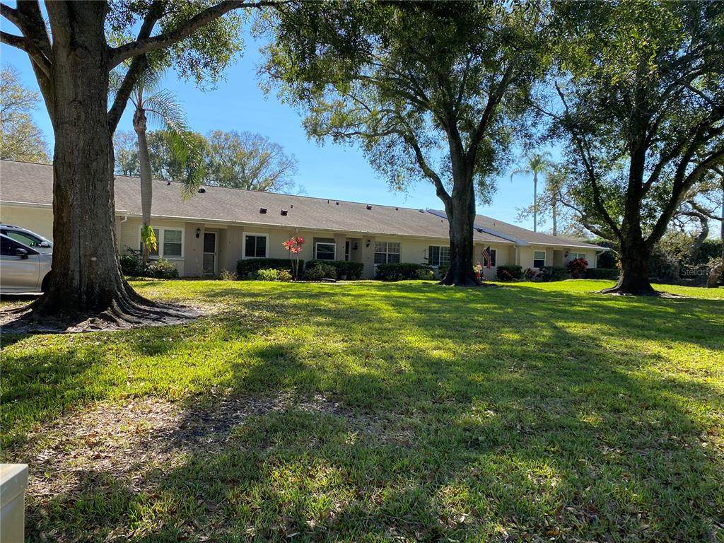 1059 Dunrobin Drive - Photo 1
