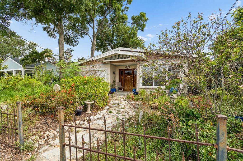159 Biscayne Avenue - Photo 1