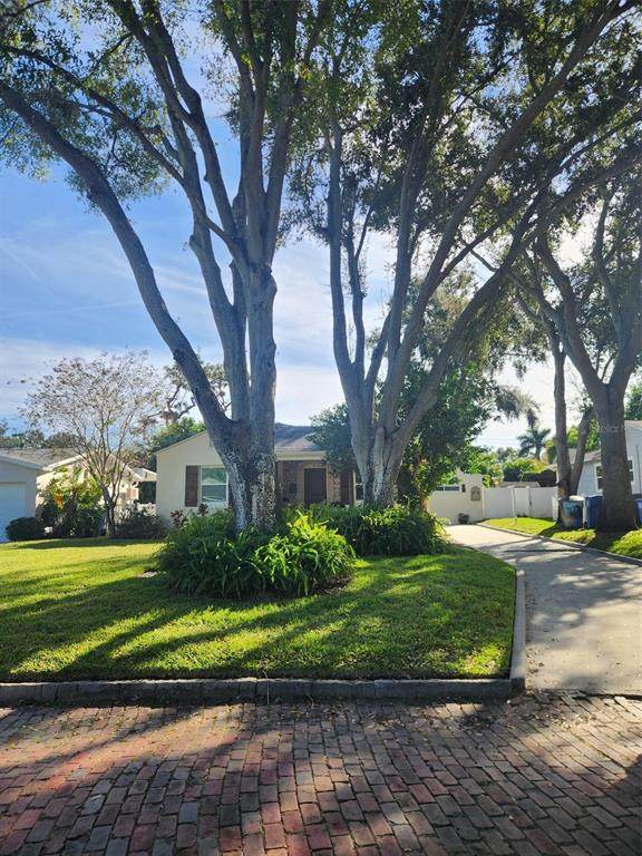 734 37TH Avenue - Photo 1