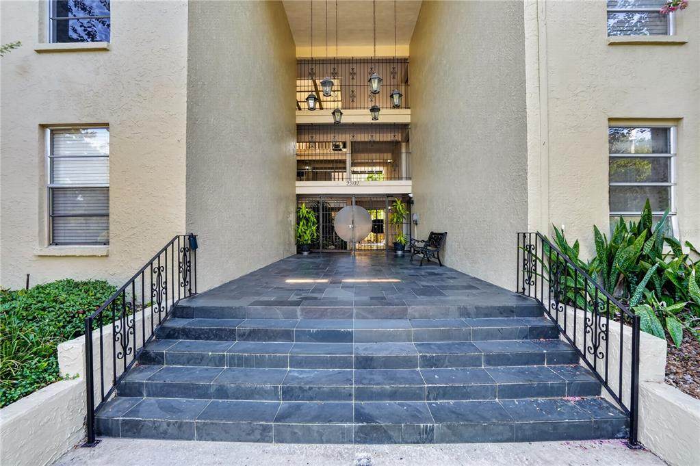 2302 Manhattan Avenue - Photo 1