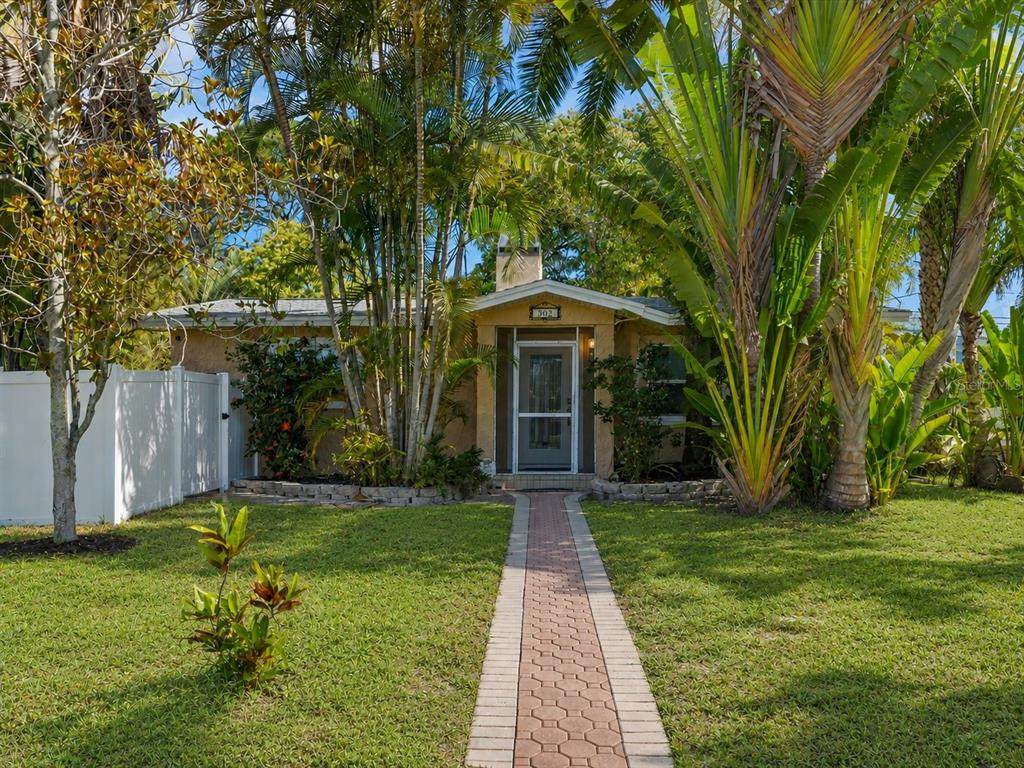 502 Florida Boulevard - Photo 1
