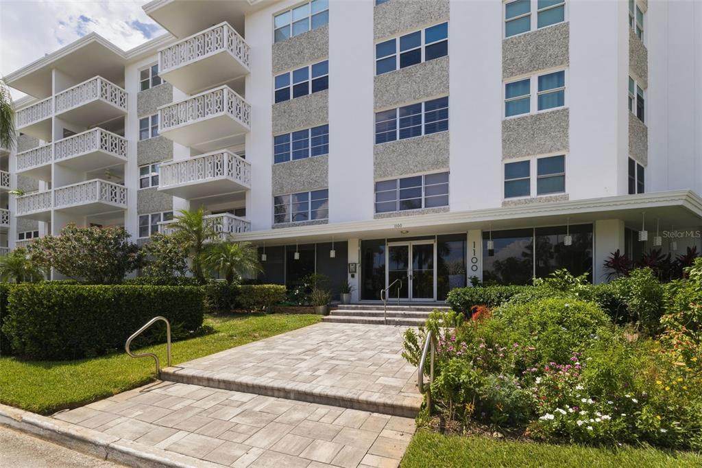 1100 Shore Drive - Photo 1