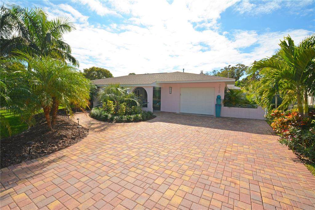7020 Mango Avenue - Photo 1