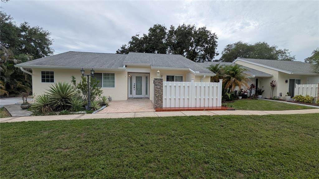 4000 Poinciana Court - Photo 1