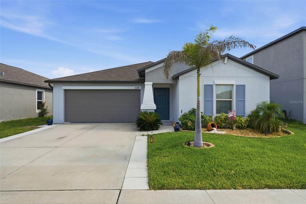 16638 Delia Street - Photo 1