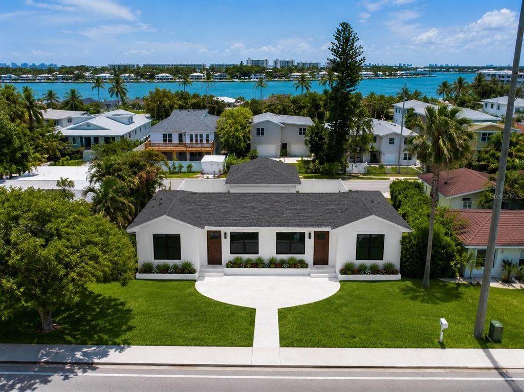 3219 De Bazan Avenue - Photo 1
